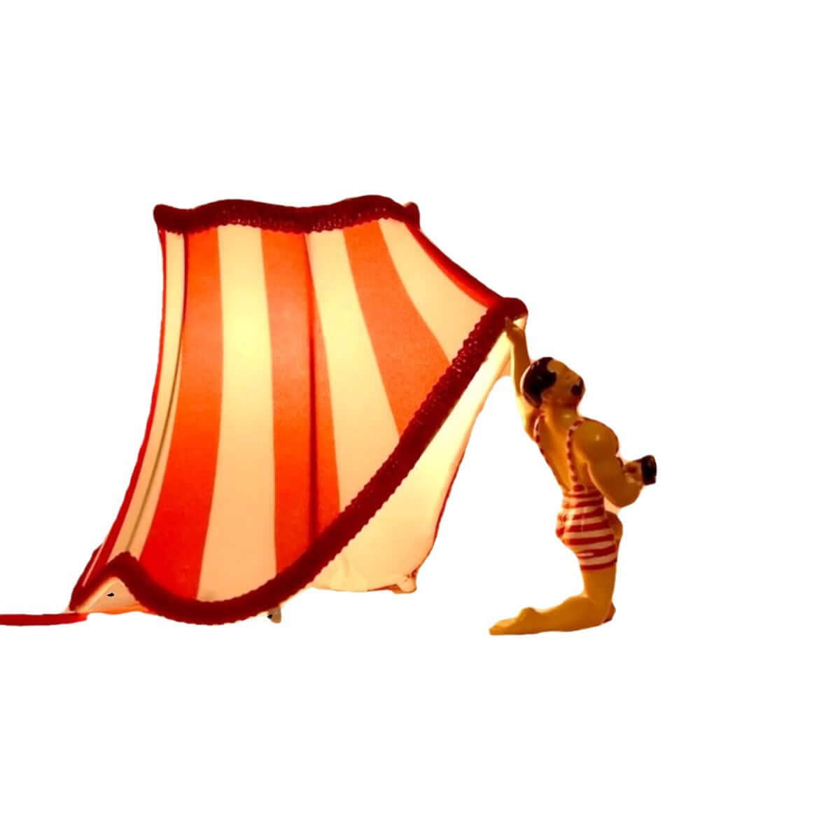 Fun and eye-catching bedroom desk lamp