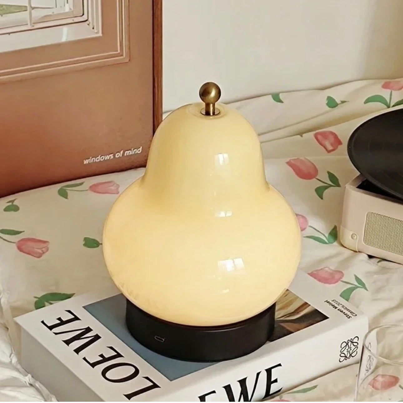 led-touch-dimmable-bedside-lamp.jpg