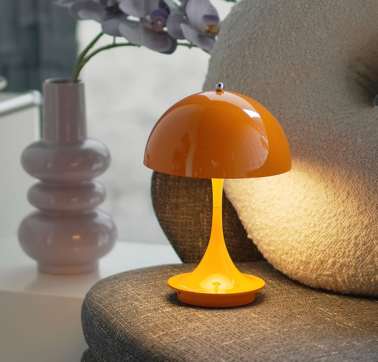 Retro Jellyfish Lamp – Wireless Rechargeable LED Night Light