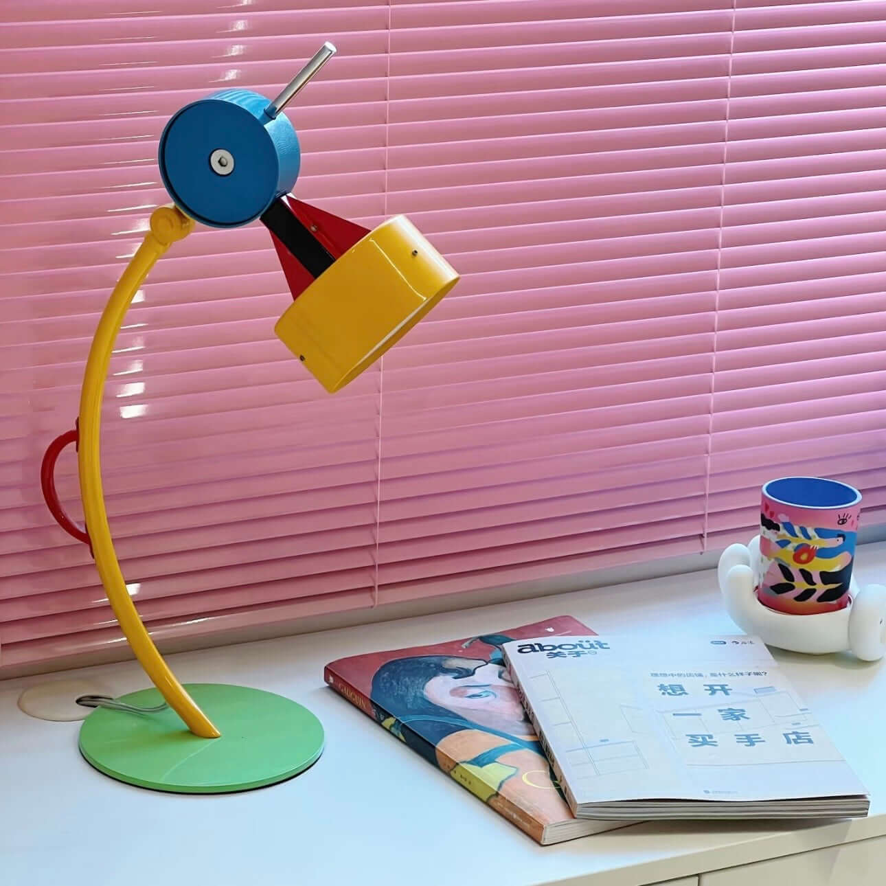 Memphis Geometric Adjustable Table Lamp | Modern LED Art Light