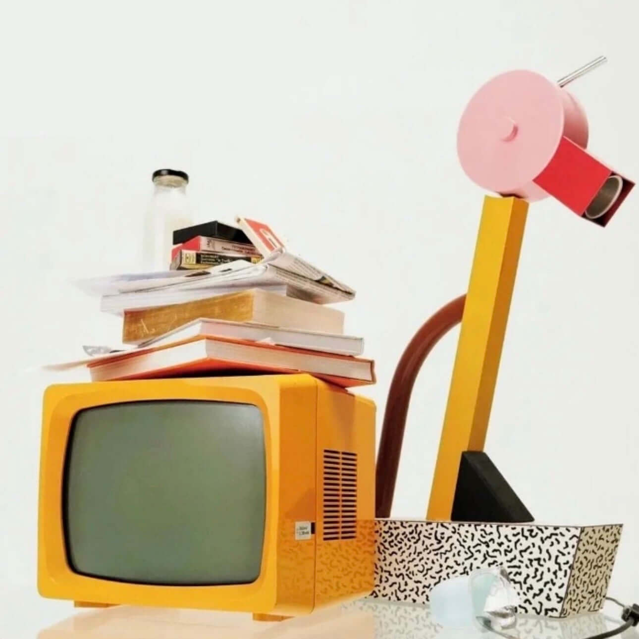 Memphis Bird Table Lamp – Artistic Italian Designer Light