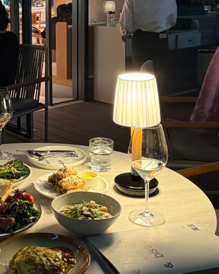 Cordless rechargeable table lamp with fabric shade