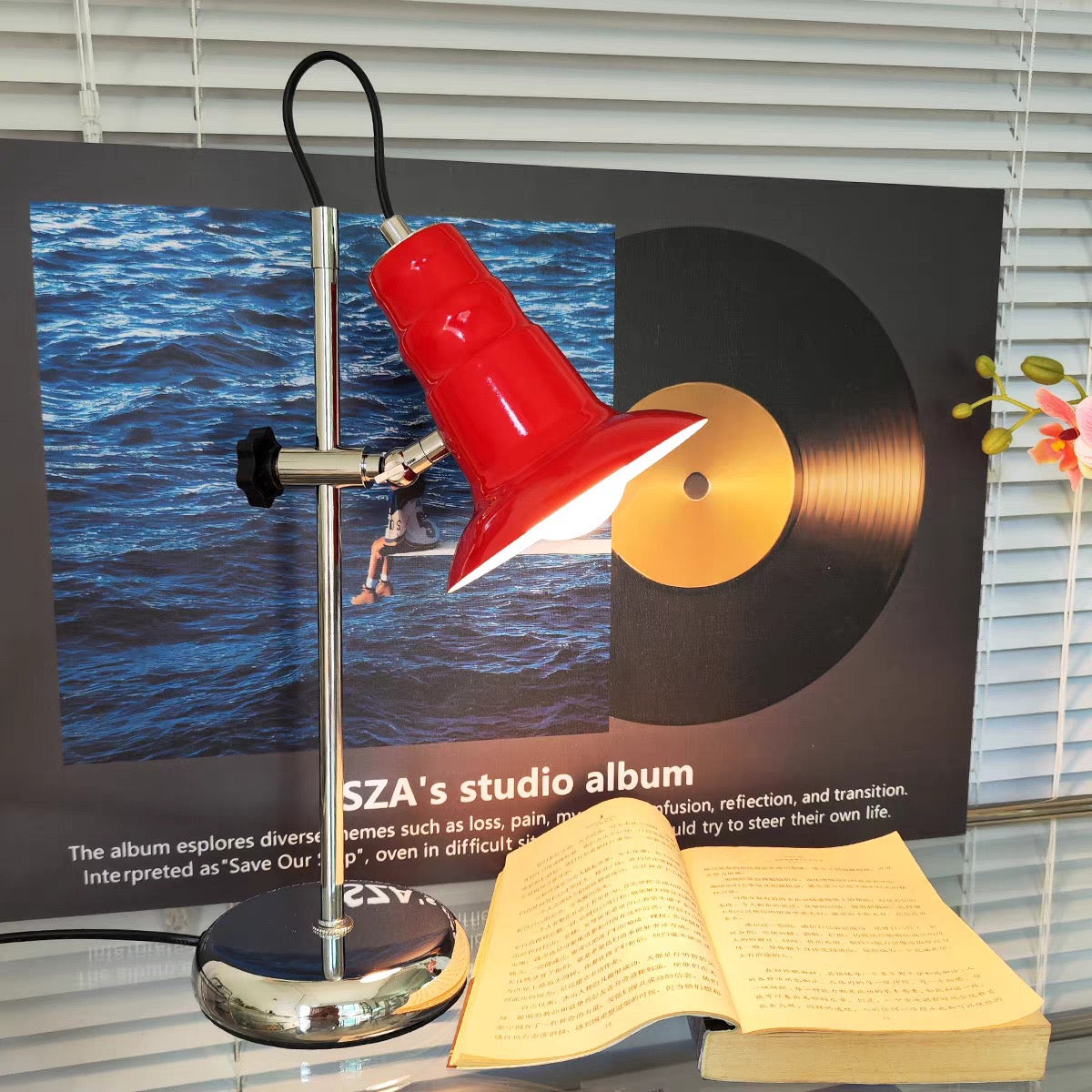 Retro Bauhaus LED Desk Lamp – Adjustable Modern Eye-Care Light