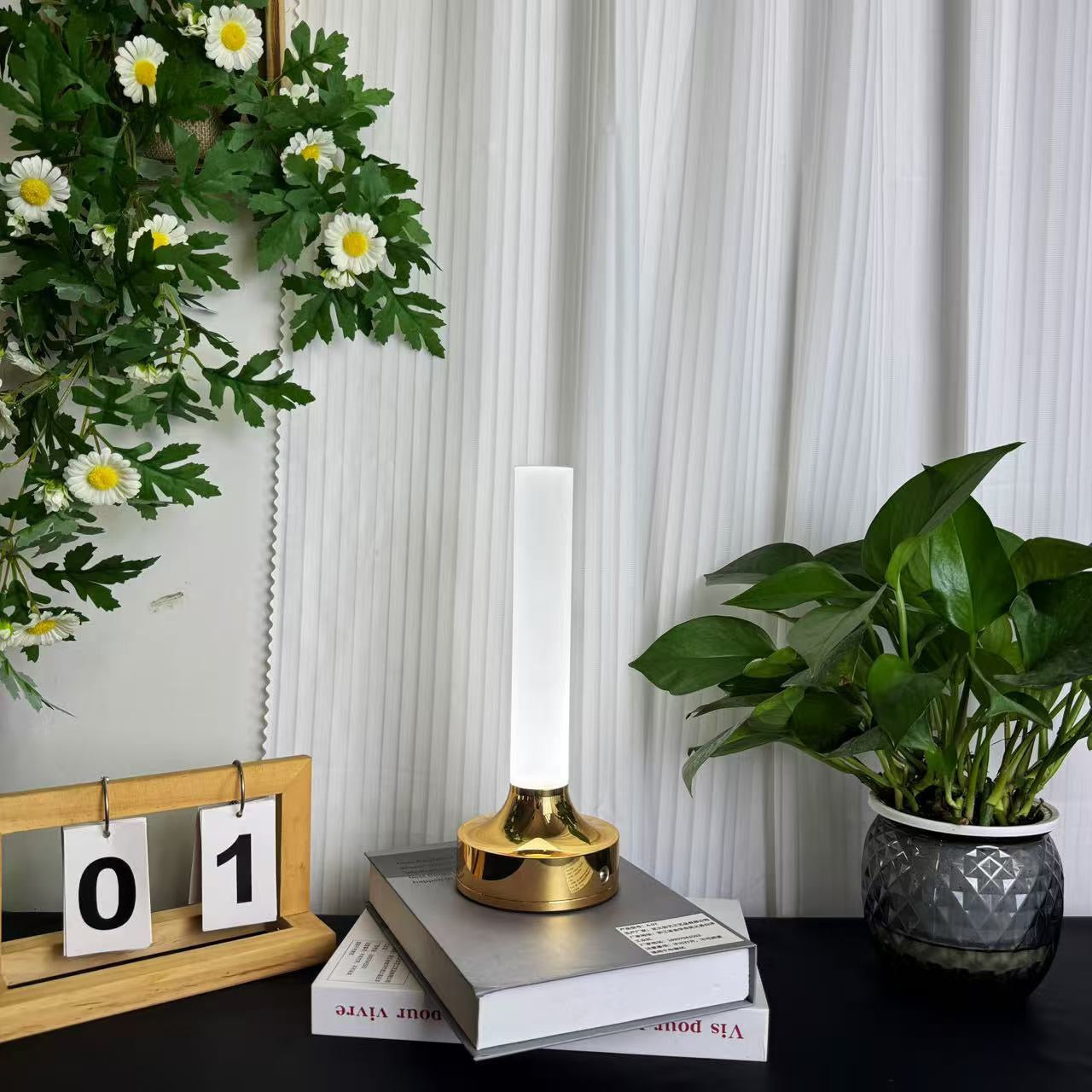 Vintage USB Candle Table Lamp – Dimmable Ambient Night Light