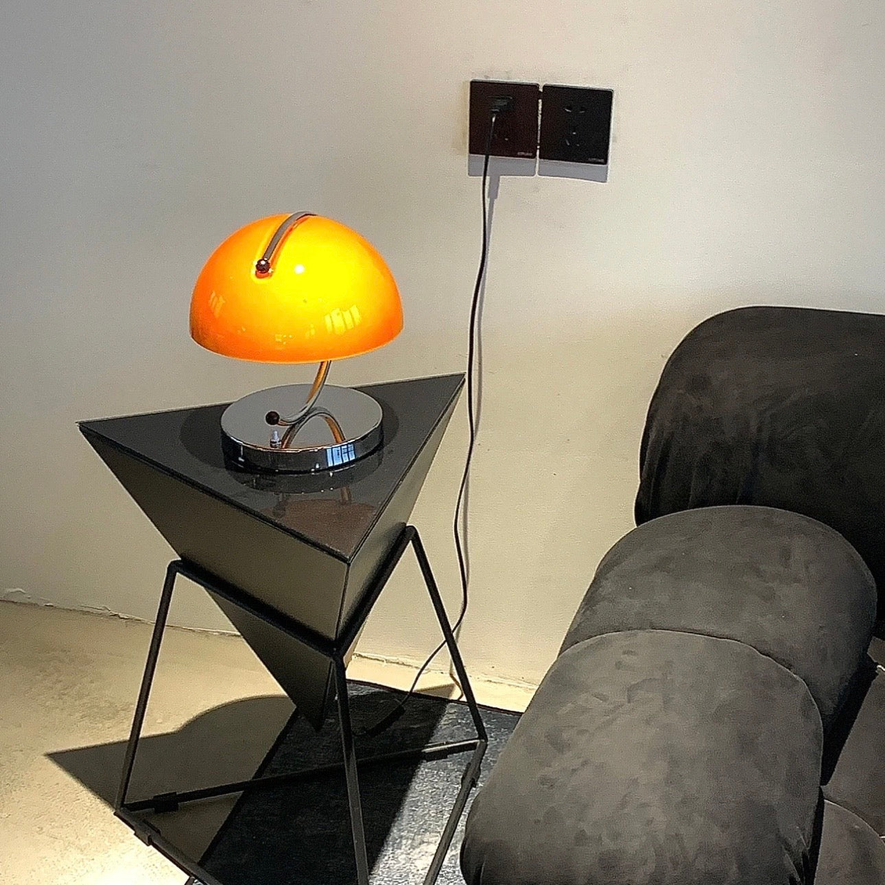 Vintage Bauhaus Pudding Table Lamp – Handmade Glass, Soft Glow