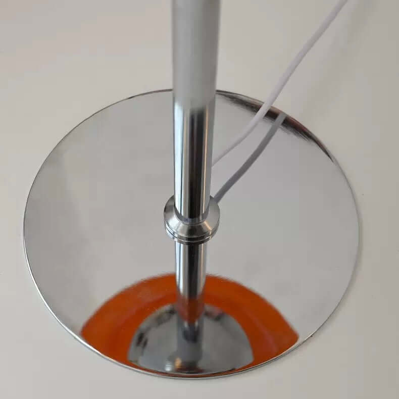 Bauhaus Conch Table Lamp – Vintage Minimalist LED Desk & Bedside Lamp
