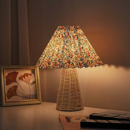 Nordic Pleated Night Lamp – Vintage Bedside Table Light