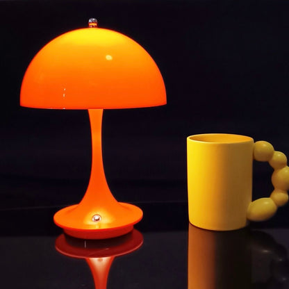 Retro Jellyfish Lamp – Wireless Rechargeable LED Night Light