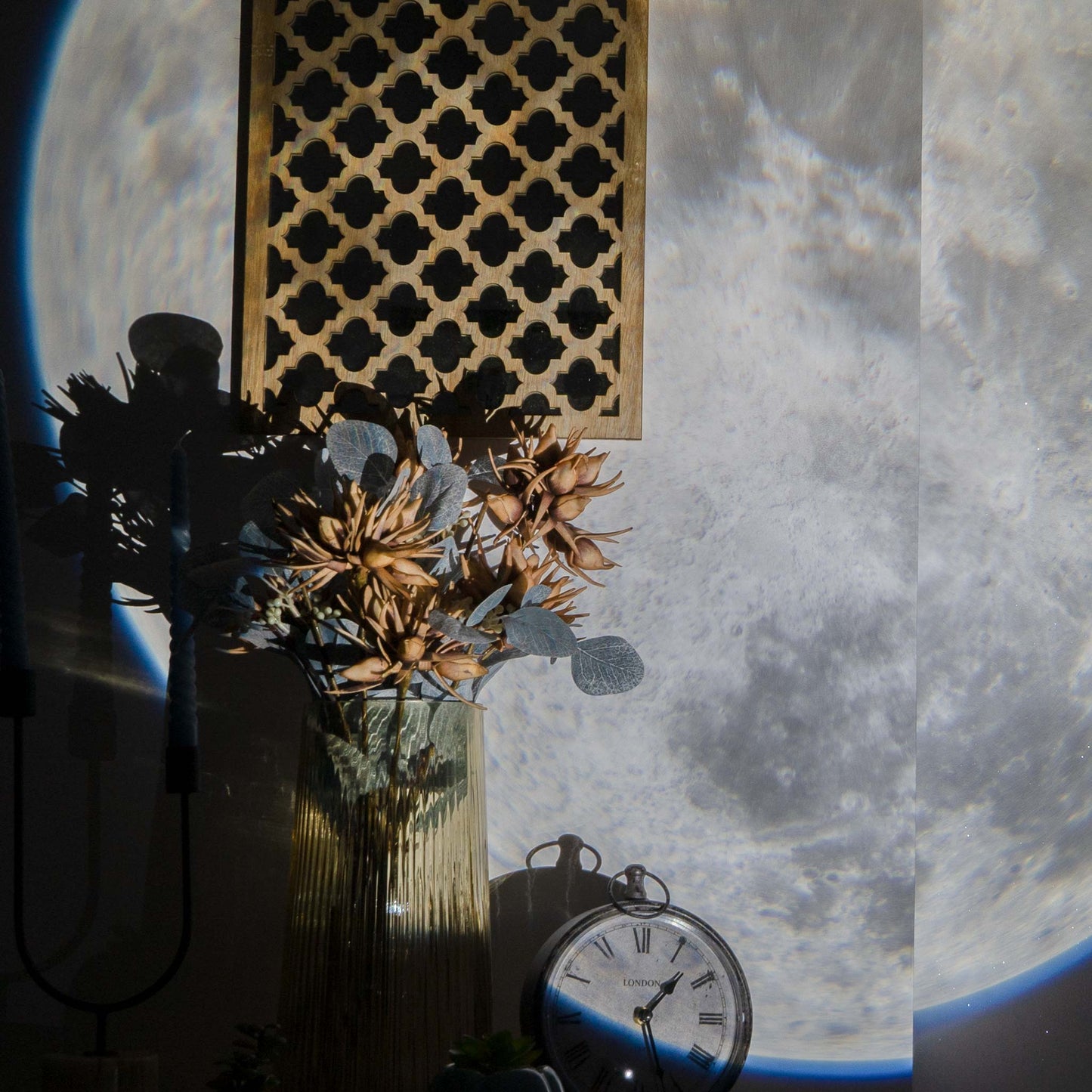 Moon projector