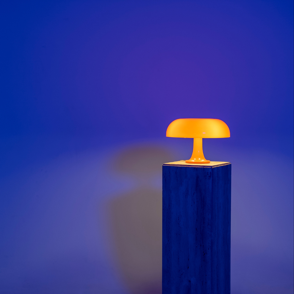Modern touch control LED lamp for interior décor